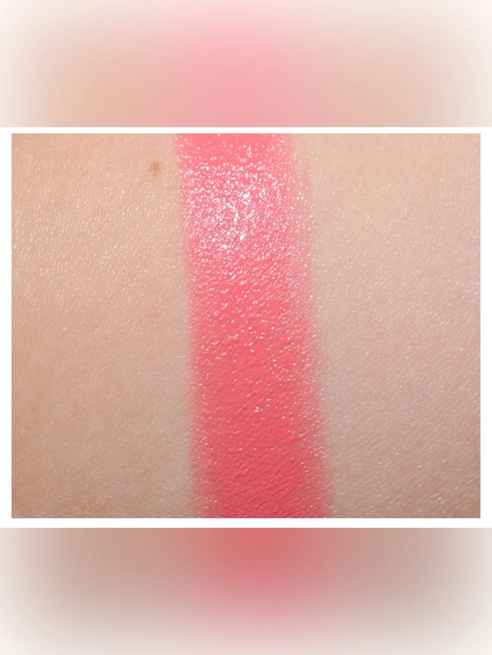 NIB Urban Decay Revolution Lipstick - Streak